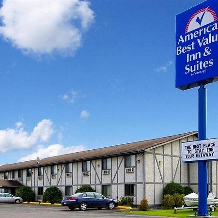 America'S Best Value Inn & Suites Интернашенал-Фолс Экстерьер фото