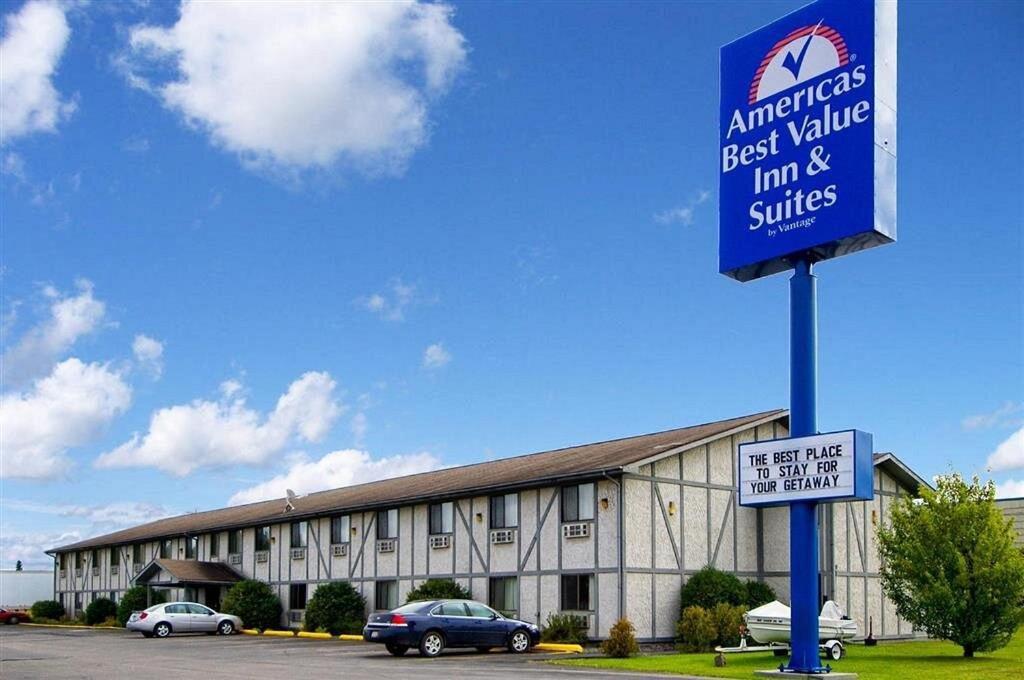 America'S Best Value Inn & Suites Интернашенал-Фолс Экстерьер фото